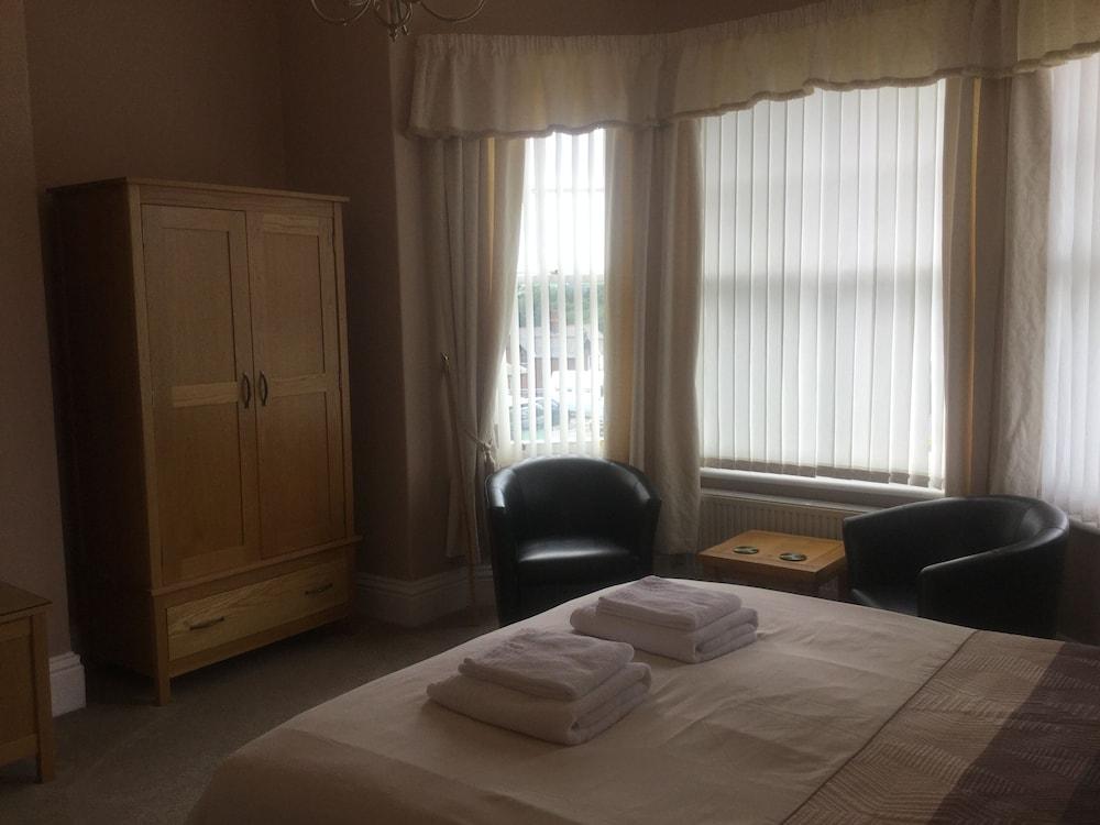 Glenora Guest House ウィットビー エクステリア 写真
