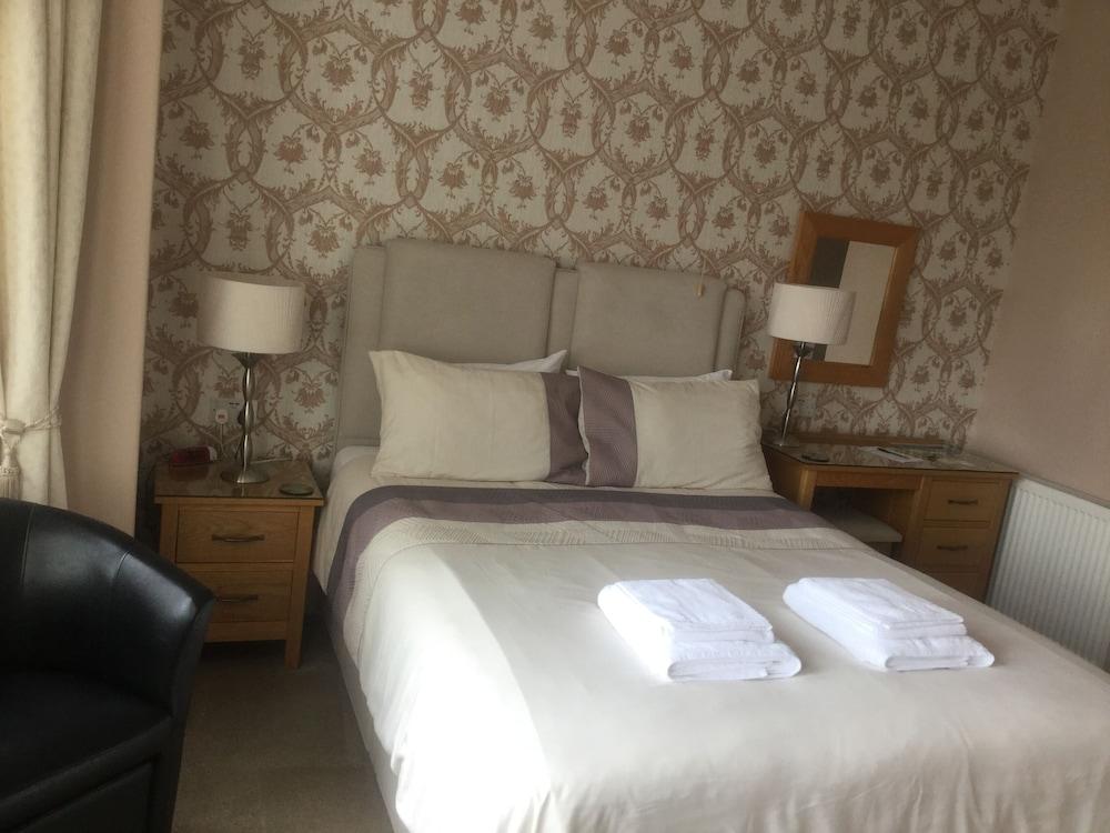 Glenora Guest House ウィットビー エクステリア 写真