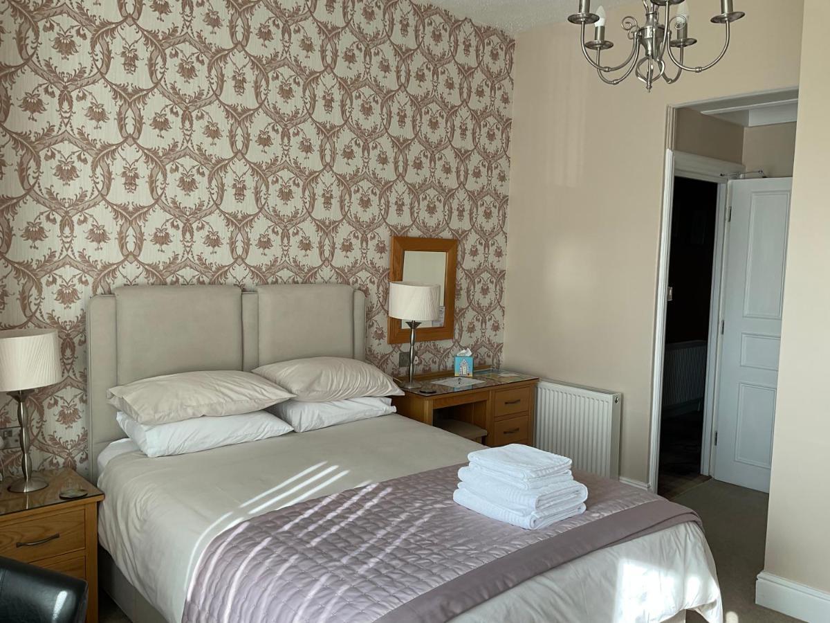 Glenora Guest House ウィットビー エクステリア 写真