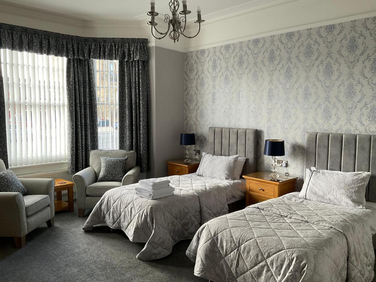 Glenora Guest House ウィットビー エクステリア 写真