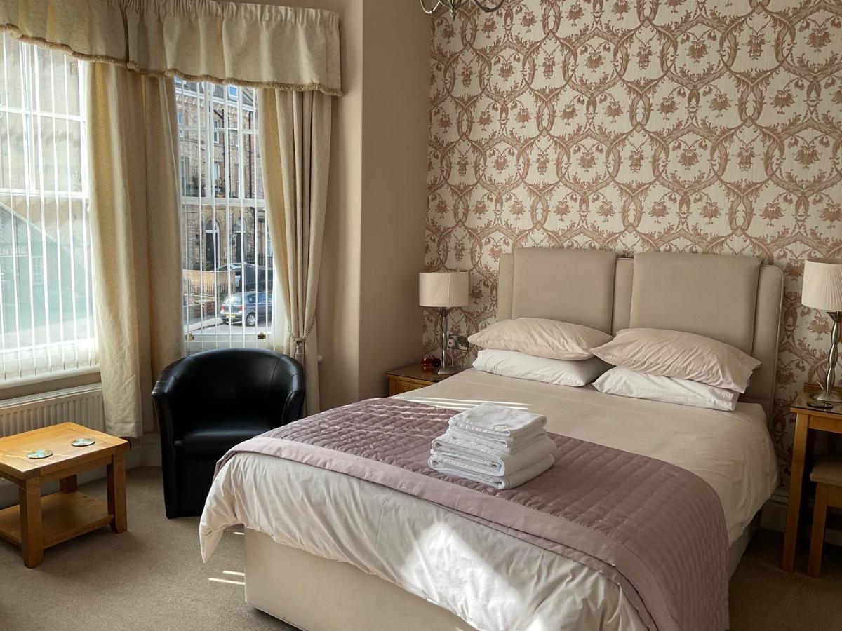 Glenora Guest House ウィットビー エクステリア 写真