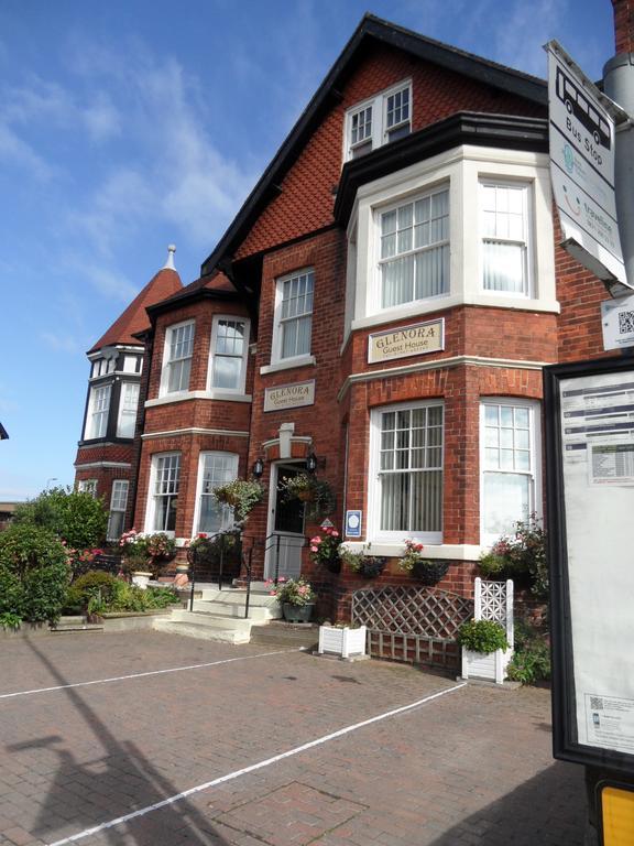 Glenora Guest House ウィットビー エクステリア 写真