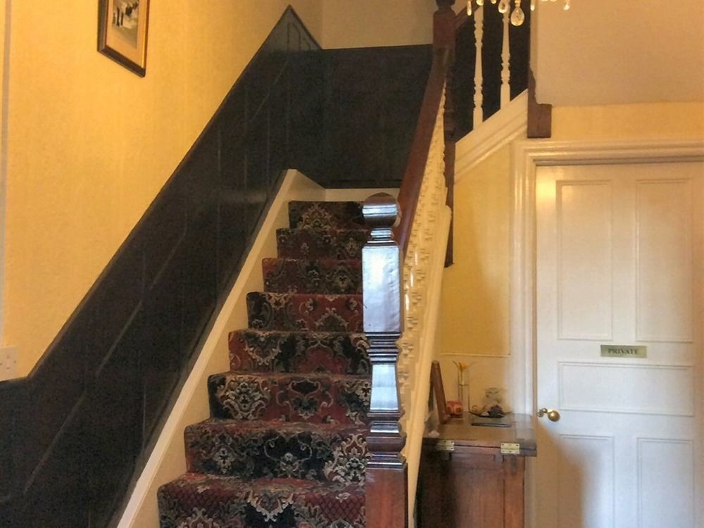 Glenora Guest House ウィットビー エクステリア 写真
